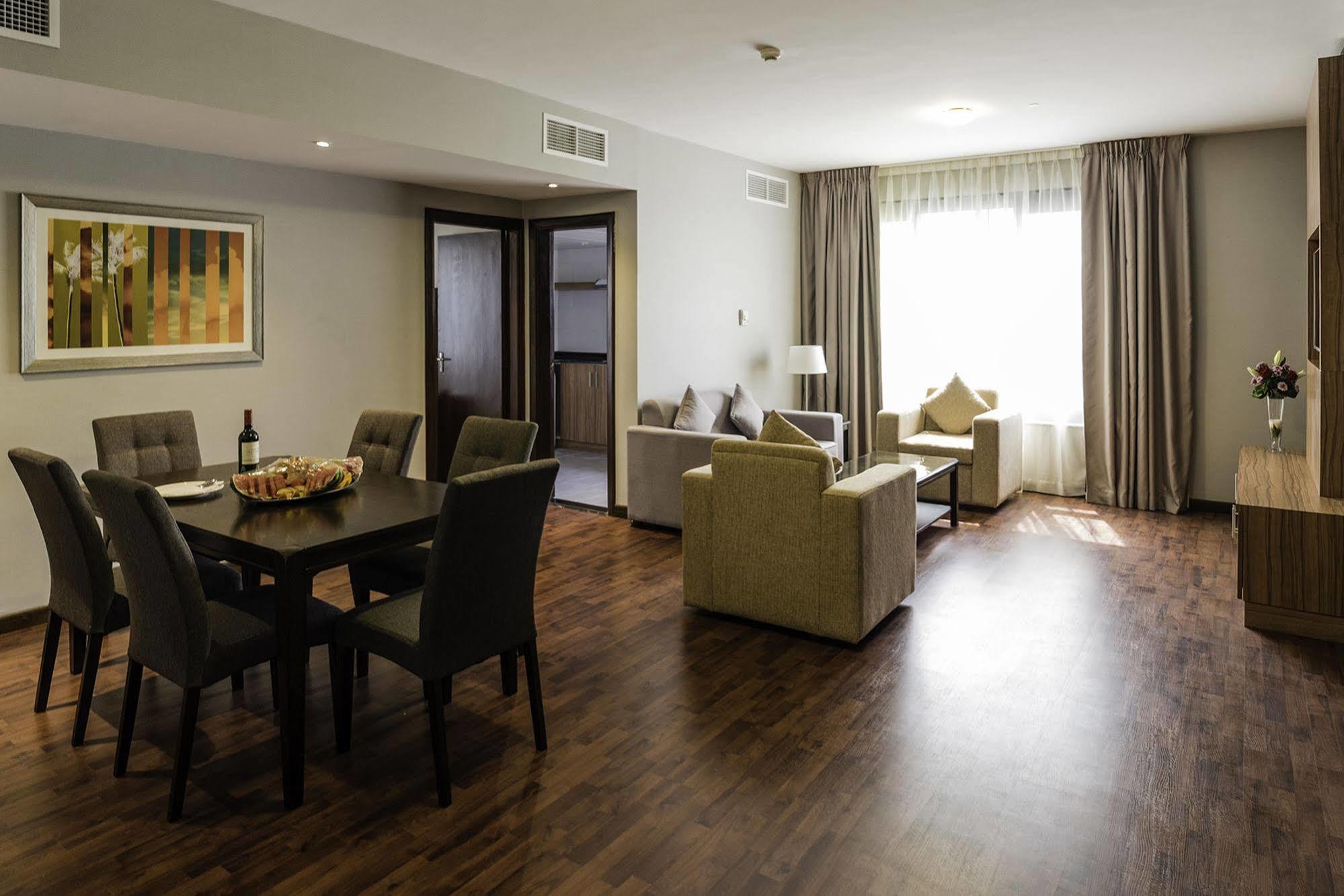 Emirates Plaza Hotel Abu Dhabi Eksteriør bilde